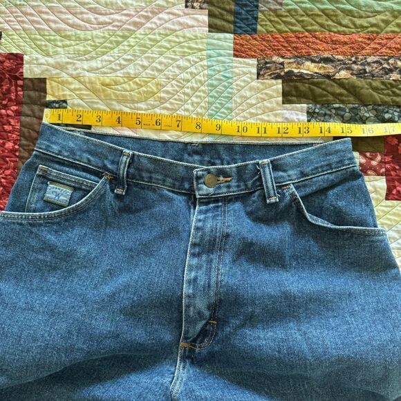 Vintage Wrangler For Women Straight Leg Mom Jeans Made in USA Size 32 - Picture 2 of 6